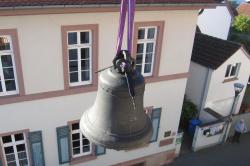die Glocke auf dem Weg nach oben (1/3) am 29. September