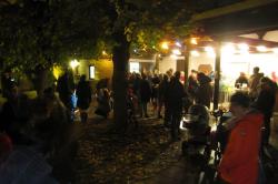 bei Gl&uuml;hwein und Kinderpunsch am 10. November