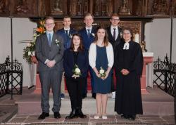 Konfirmation Gruppe West und Harreshausen am 12. Mai