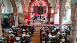 Konfirmanden beim Abendmahl am 26. Mai